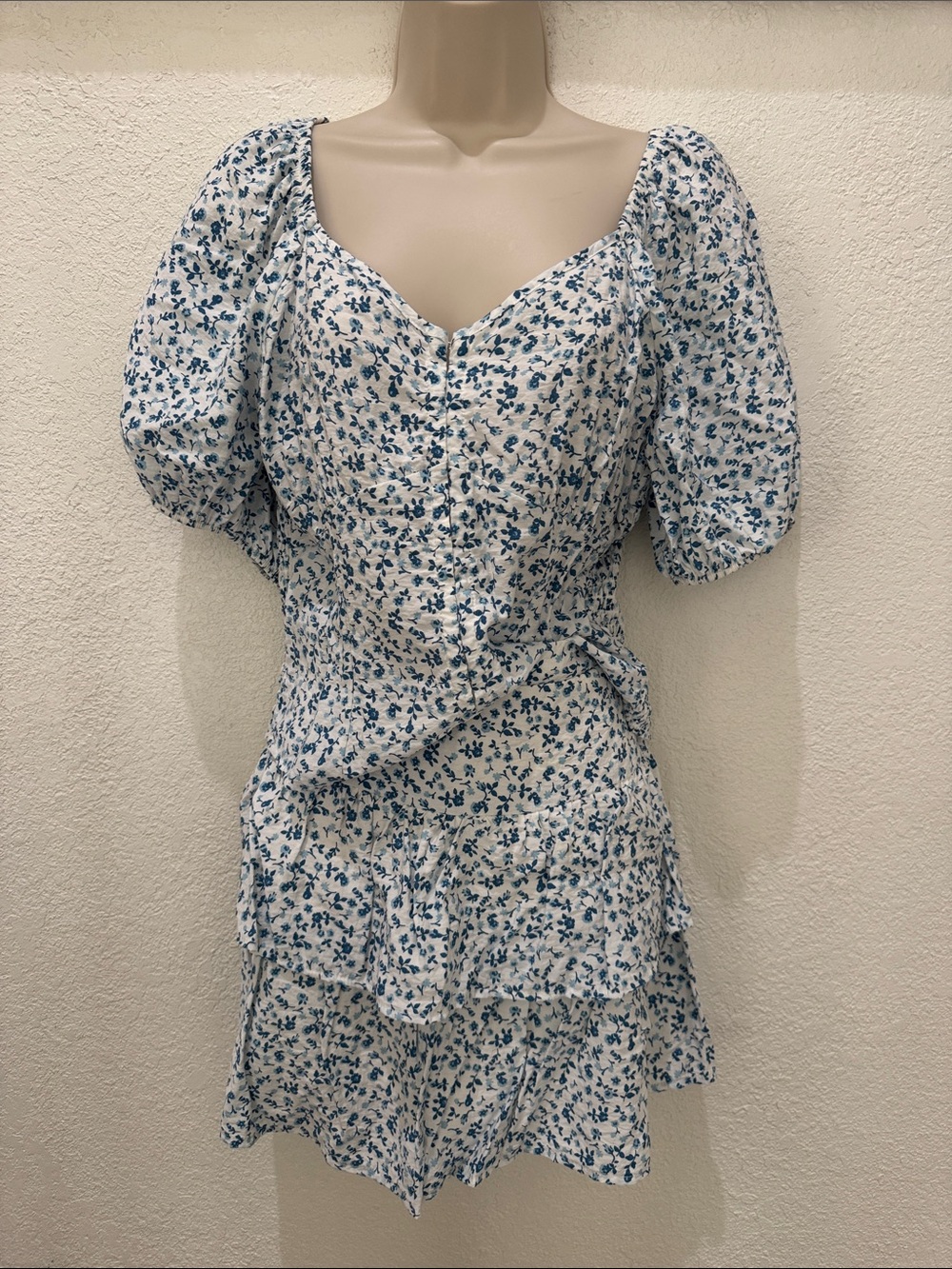 SIENNA SKY Women’s Blue And White Floral Puff-Sleeve and Skirt Set Size XL EUC